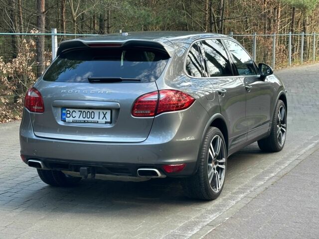 Сірий Порше Cayenne, об'ємом двигуна 3 л та пробігом 187 тис. км за 25300 $, фото 5 на Automoto.ua
