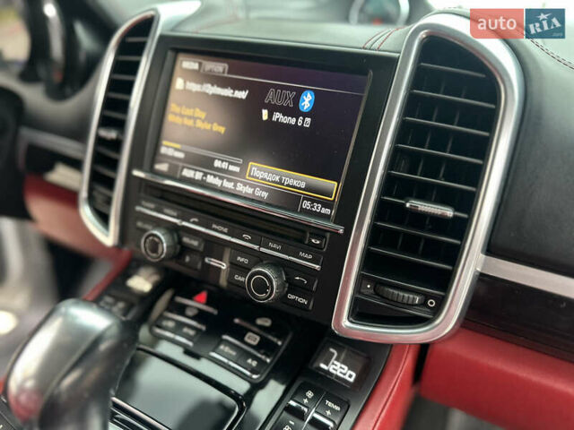 Серый Порше Каен, объемом двигателя 0 л и пробегом 342 тыс. км за 17999 $, фото 35 на Automoto.ua