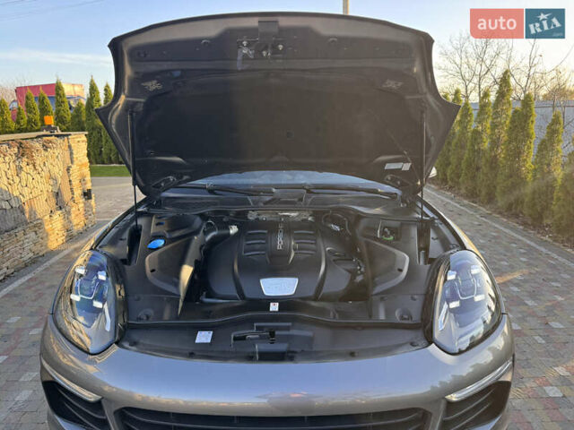 Серый Порше Каен, объемом двигателя 2.97 л и пробегом 277 тыс. км за 29000 $, фото 23 на Automoto.ua