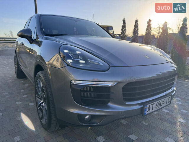Серый Порше Каен, объемом двигателя 2.97 л и пробегом 277 тыс. км за 29000 $, фото 10 на Automoto.ua