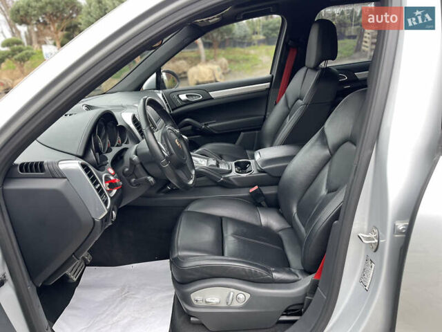 Серый Порше Каен, объемом двигателя 3 л и пробегом 182 тыс. км за 17999 $, фото 30 на Automoto.ua