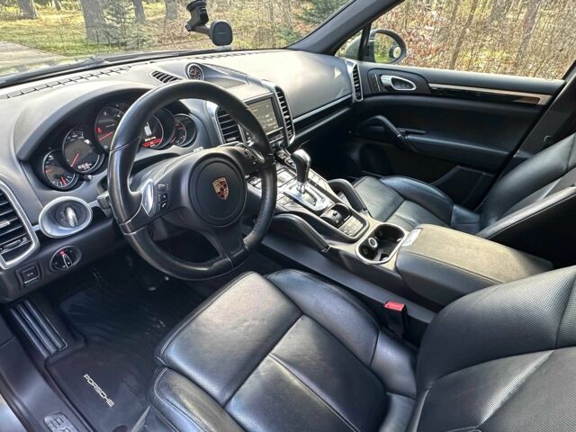 Сірий Порше Cayenne, об'ємом двигуна 3 л та пробігом 187 тис. км за 25300 $, фото 10 на Automoto.ua