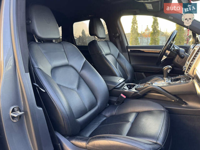 Серый Порше Каен, объемом двигателя 2.97 л и пробегом 277 тыс. км за 29000 $, фото 22 на Automoto.ua