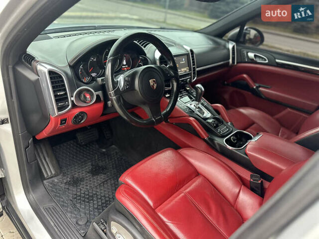 Серый Порше Каен, объемом двигателя 0 л и пробегом 342 тыс. км за 17999 $, фото 14 на Automoto.ua