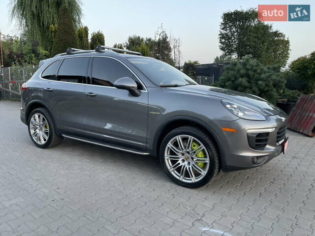 Серый Порше Каен, объемом двигателя 3 л и пробегом 191 тыс. км за 28000 $, фото 5 на Automoto.ua