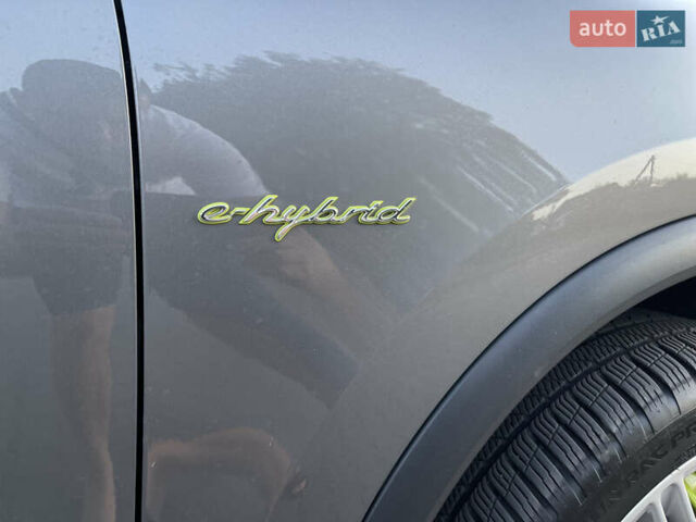 Серый Порше Каен, объемом двигателя 3 л и пробегом 191 тыс. км за 28000 $, фото 6 на Automoto.ua