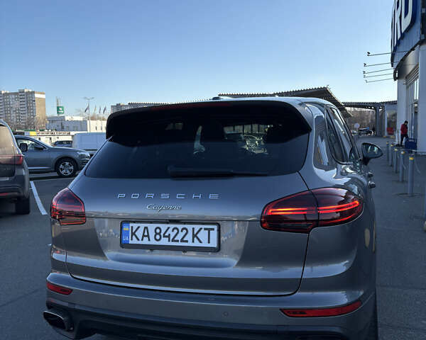 Серый Порше Каен, объемом двигателя 3.6 л и пробегом 171 тыс. км за 27000 $, фото 10 на Automoto.ua