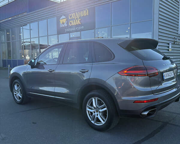 Серый Порше Каен, объемом двигателя 3.6 л и пробегом 171 тыс. км за 27000 $, фото 15 на Automoto.ua