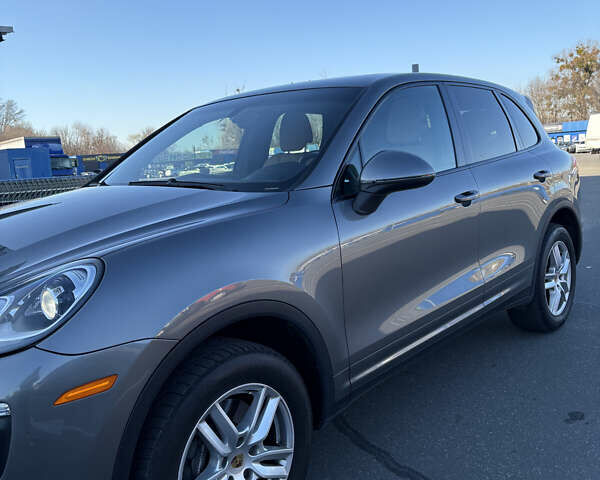 Серый Порше Каен, объемом двигателя 3.6 л и пробегом 171 тыс. км за 27000 $, фото 5 на Automoto.ua