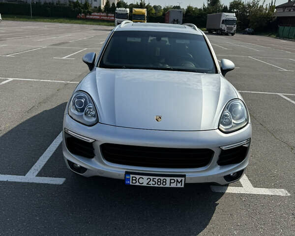 Серый Порше Каен, объемом двигателя 3.6 л и пробегом 199 тыс. км за 19900 $, фото 2 на Automoto.ua