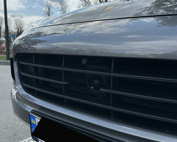 Сірий Порше Cayenne, об'ємом двигуна 2.97 л та пробігом 190 тис. км за 33700 $, фото 16 на Automoto.ua