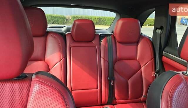 Серый Порше Каен, объемом двигателя 2.97 л и пробегом 189 тыс. км за 27500 $, фото 95 на Automoto.ua