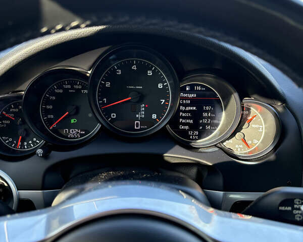 Серый Порше Каен, объемом двигателя 3.6 л и пробегом 171 тыс. км за 27000 $, фото 28 на Automoto.ua