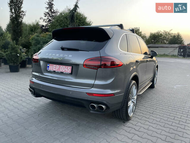 Серый Порше Каен, объемом двигателя 3 л и пробегом 191 тыс. км за 28000 $, фото 9 на Automoto.ua