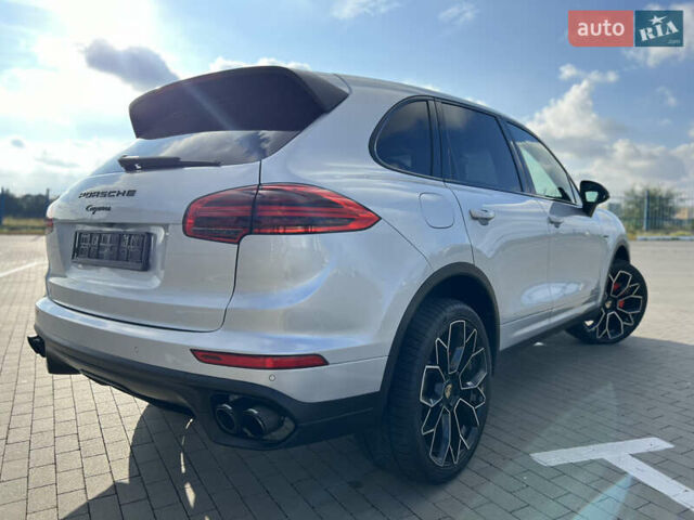 Серый Порше Каен, объемом двигателя 2.97 л и пробегом 189 тыс. км за 33900 $, фото 12 на Automoto.ua