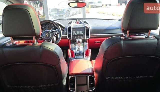 Серый Порше Каен, объемом двигателя 2.97 л и пробегом 189 тыс. км за 27500 $, фото 97 на Automoto.ua
