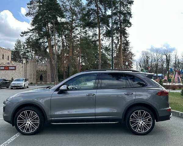 Сірий Порше Cayenne, об'ємом двигуна 2.97 л та пробігом 190 тис. км за 33700 $, фото 14 на Automoto.ua
