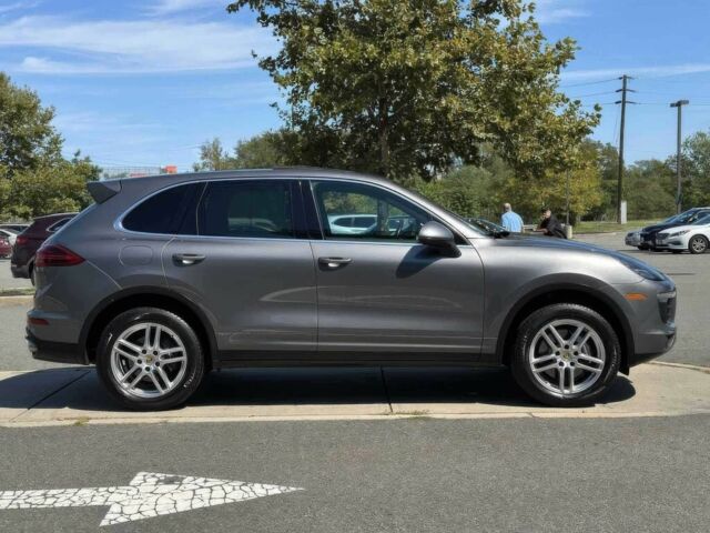 Серый Порше Каен, объемом двигателя 3.6 л и пробегом 72 тыс. км за 13000 $, фото 3 на Automoto.ua