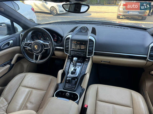 Сірий Порше Cayenne, об'ємом двигуна 3.6 л та пробігом 180 тис. км за 15800 $, фото 13 на Automoto.ua