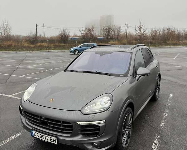 Серый Порше Каен, объемом двигателя 4.13 л и пробегом 261 тыс. км за 39900 $, фото 20 на Automoto.ua