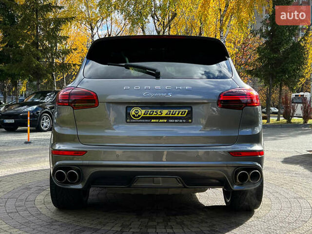 Серый Порше Каен, объемом двигателя 3.6 л и пробегом 169 тыс. км за 26999 $, фото 5 на Automoto.ua