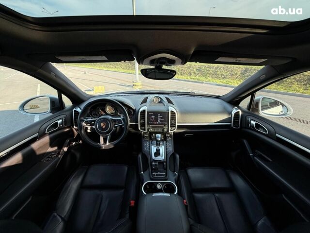 Сірий Порше Cayenne, об'ємом двигуна 3.6 л та пробігом 123 тис. км за 25990 $, фото 21 на Automoto.ua