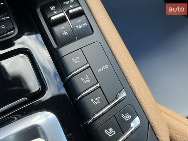 Серый Порше Каен, объемом двигателя 3.6 л и пробегом 169 тыс. км за 26999 $, фото 17 на Automoto.ua