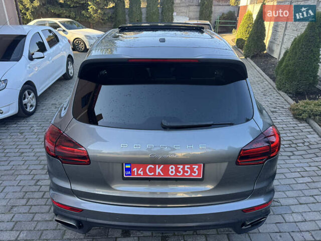 Сірий Порше Cayenne, об'ємом двигуна 3.6 л та пробігом 180 тис. км за 15800 $, фото 7 на Automoto.ua