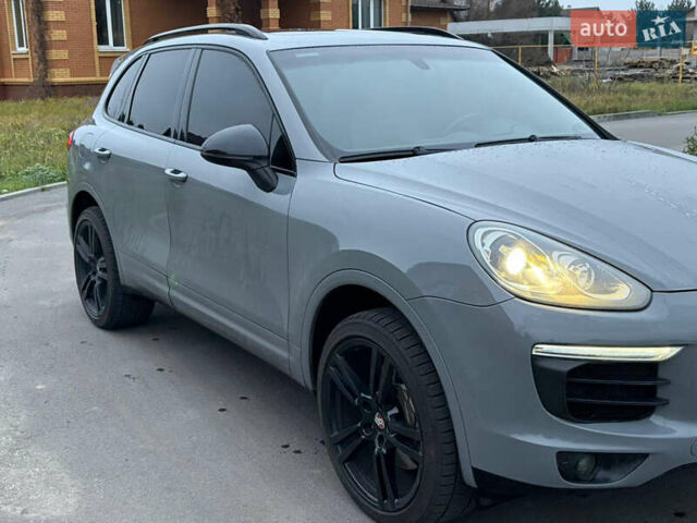 Сірий Порше Cayenne, об'ємом двигуна 3.6 л та пробігом 150 тис. км за 28000 $, фото 1 на Automoto.ua