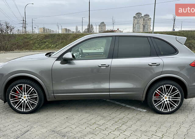 Сірий Порше Cayenne, об'ємом двигуна 4.81 л та пробігом 77 тис. км за 44000 $, фото 4 на Automoto.ua