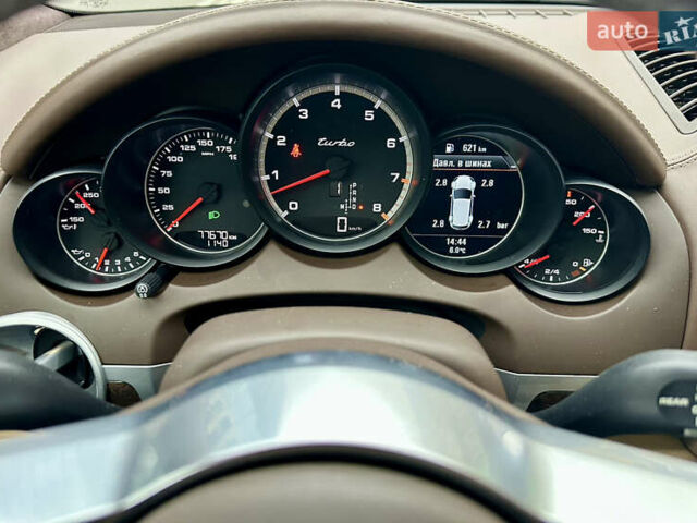 Сірий Порше Cayenne, об'ємом двигуна 4.81 л та пробігом 77 тис. км за 44000 $, фото 28 на Automoto.ua