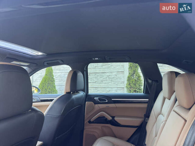 Сірий Порше Cayenne, об'ємом двигуна 3.6 л та пробігом 180 тис. км за 15800 $, фото 11 на Automoto.ua