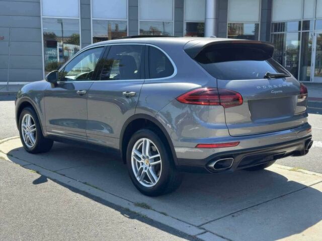 Серый Порше Каен, объемом двигателя 3.6 л и пробегом 72 тыс. км за 13000 $, фото 6 на Automoto.ua