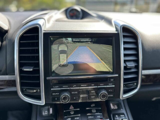 Серый Порше Каен, объемом двигателя 3.6 л и пробегом 72 тыс. км за 13000 $, фото 12 на Automoto.ua