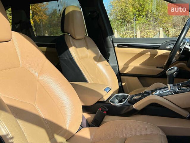 Серый Порше Каен, объемом двигателя 3.6 л и пробегом 169 тыс. км за 26999 $, фото 24 на Automoto.ua