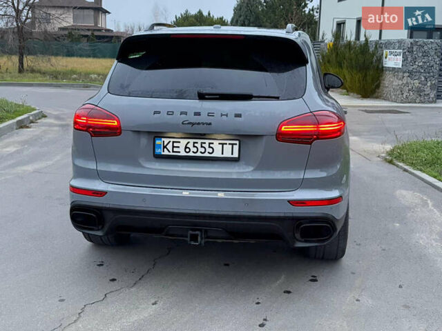 Сірий Порше Cayenne, об'ємом двигуна 3.6 л та пробігом 150 тис. км за 28000 $, фото 2 на Automoto.ua