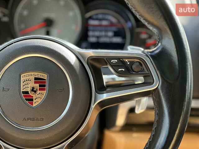 Серый Порше Каен, объемом двигателя 3.6 л и пробегом 169 тыс. км за 26999 $, фото 11 на Automoto.ua