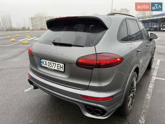 Серый Порше Каен, объемом двигателя 4.13 л и пробегом 261 тыс. км за 39900 $, фото 3 на Automoto.ua
