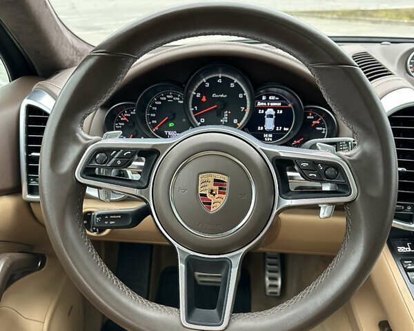 Сірий Порше Cayenne, об'ємом двигуна 4.81 л та пробігом 77 тис. км за 44000 $, фото 27 на Automoto.ua