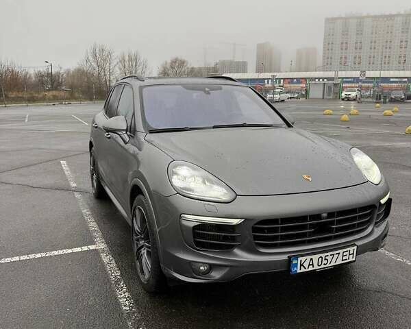 Серый Порше Каен, объемом двигателя 4.13 л и пробегом 261 тыс. км за 39900 $, фото 8 на Automoto.ua