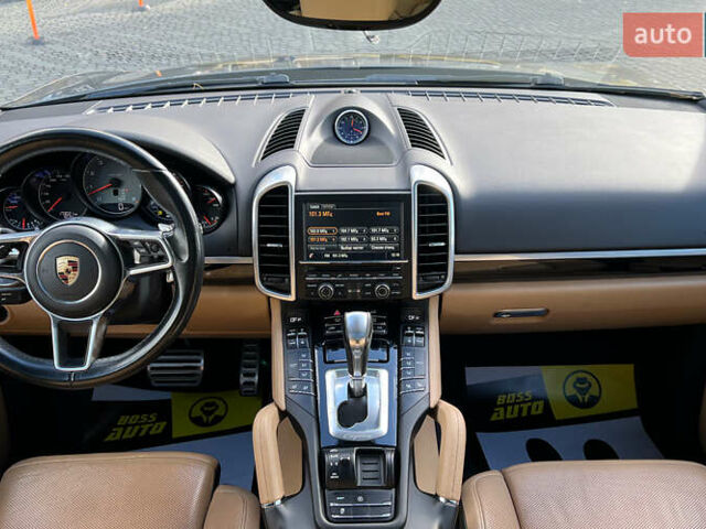 Серый Порше Каен, объемом двигателя 3.6 л и пробегом 169 тыс. км за 26999 $, фото 12 на Automoto.ua