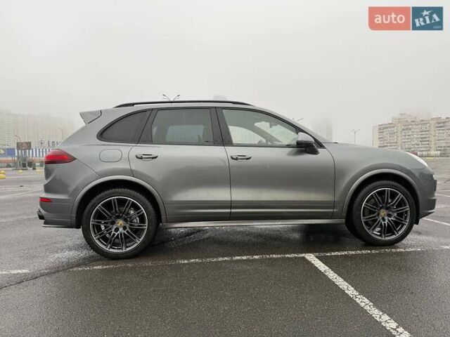 Серый Порше Каен, объемом двигателя 4.13 л и пробегом 261 тыс. км за 39900 $, фото 11 на Automoto.ua