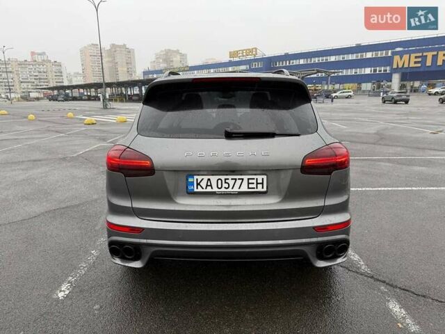 Серый Порше Каен, объемом двигателя 4.13 л и пробегом 261 тыс. км за 39900 $, фото 2 на Automoto.ua