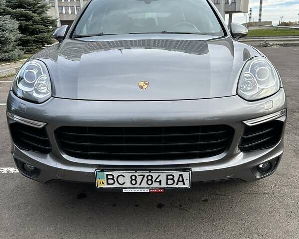 Серый Порше Каен, объемом двигателя 2.97 л и пробегом 164 тыс. км за 39800 $, фото 9 на Automoto.ua