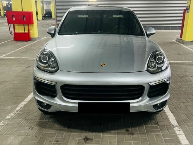 Сірий Порше Cayenne, об'ємом двигуна 0.36 л та пробігом 130 тис. км за 38700 $, фото 2 на Automoto.ua