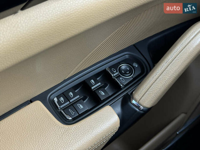 Сірий Порше Cayenne, об'ємом двигуна 3.6 л та пробігом 61 тис. км за 29900 $, фото 24 на Automoto.ua