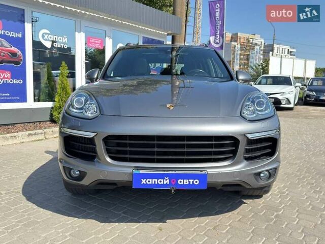 Сірий Порше Cayenne, об'ємом двигуна 2.97 л та пробігом 162 тис. км за 43200 $, фото 1 на Automoto.ua