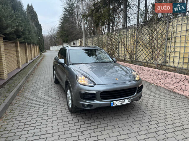 Серый Порше Каен, объемом двигателя 3.6 л и пробегом 57 тыс. км за 32900 $, фото 1 на Automoto.ua