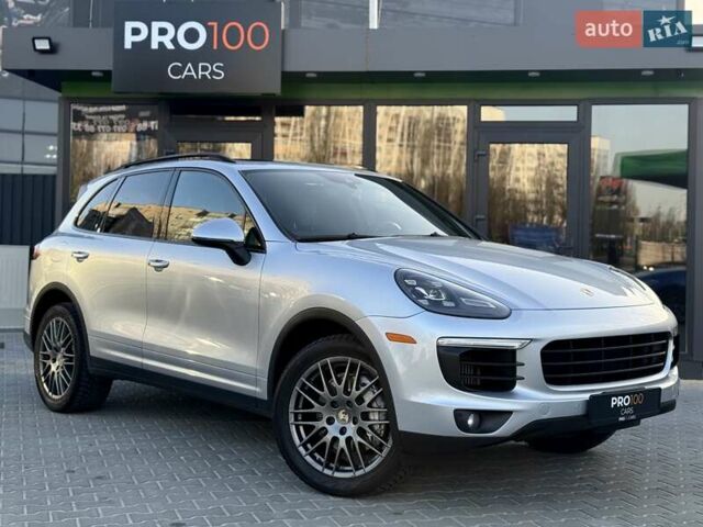 Порше Каен 2017 в Киеве на Automoto.ua Серый Порше Каен, объемом двигателя 3.6 л и пробегом 130 тыс. км за 33999 $, фото 5 на Automoto.ua