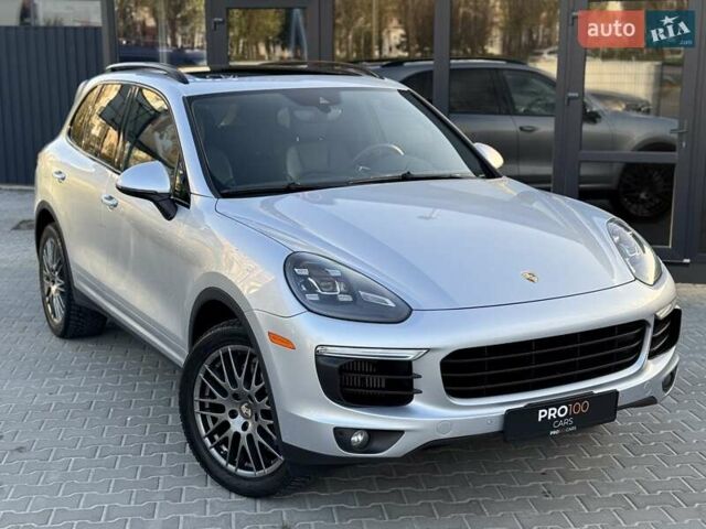Порше Каен 2017 в Киеве на Automoto.ua Серый Порше Каен, объемом двигателя 3.6 л и пробегом 130 тыс. км за 33999 $, фото 6 на Automoto.ua